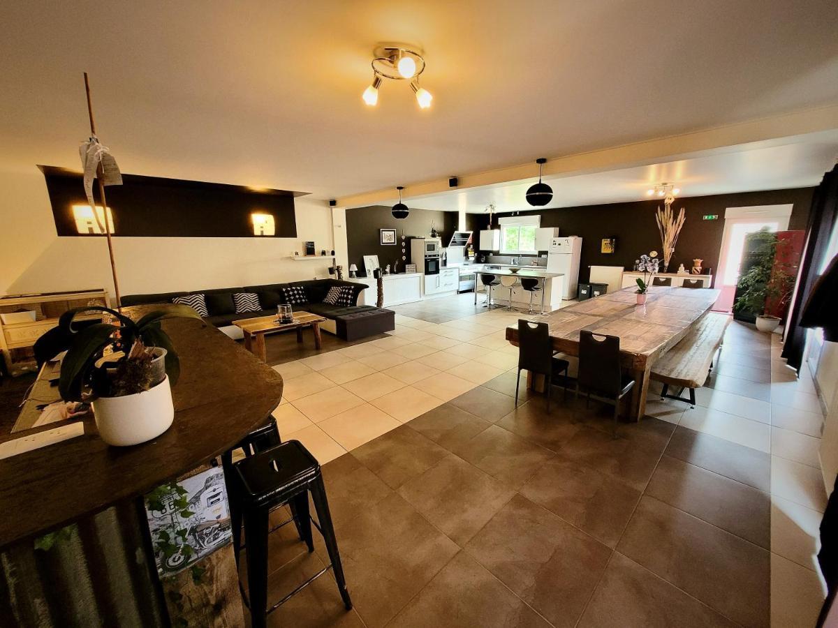 Au Vendangeoir Chambres D'Hotes Couvignon Exterior foto