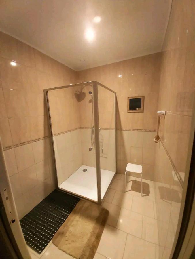 Au Vendangeoir Chambres D'Hotes Couvignon Exterior foto